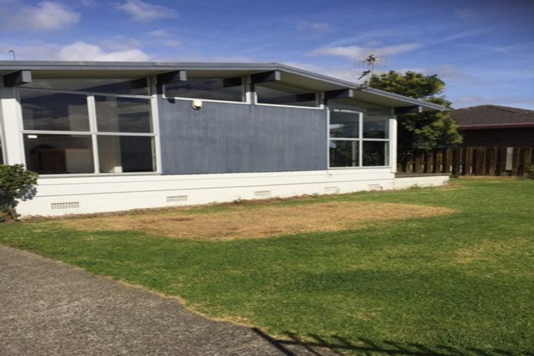 Photo of property in 203 Dawson Road, Clover Park, Auckland, 2023