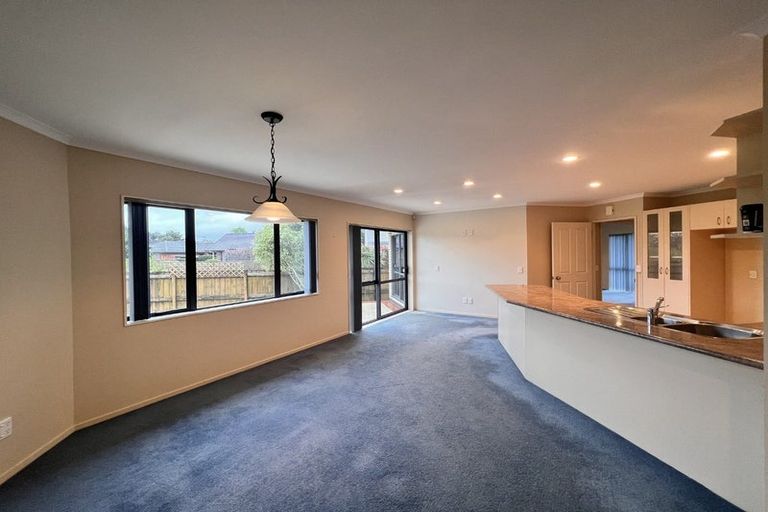 Photo of property in 15 Avonbrook Lane, Pukekohe, 2120