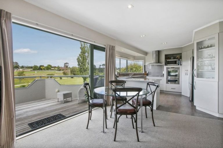 Photo of property in 62 Links View Drive, Omokoroa, 3114