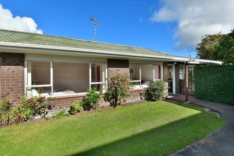 Photo of property in 1/14 Alice Avenue, Orewa, 0931