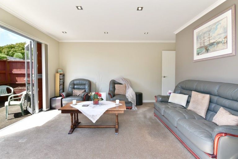 Photo of property in 9 Fingal Way, Gulf Harbour, Whangaparaoa, 0930