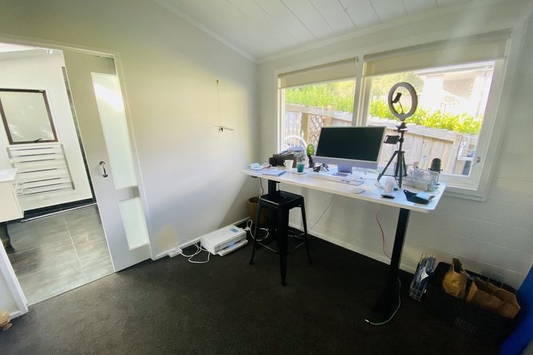 Photo of property in 32 Evans Pass Road, Sumner, Christchurch, 8081