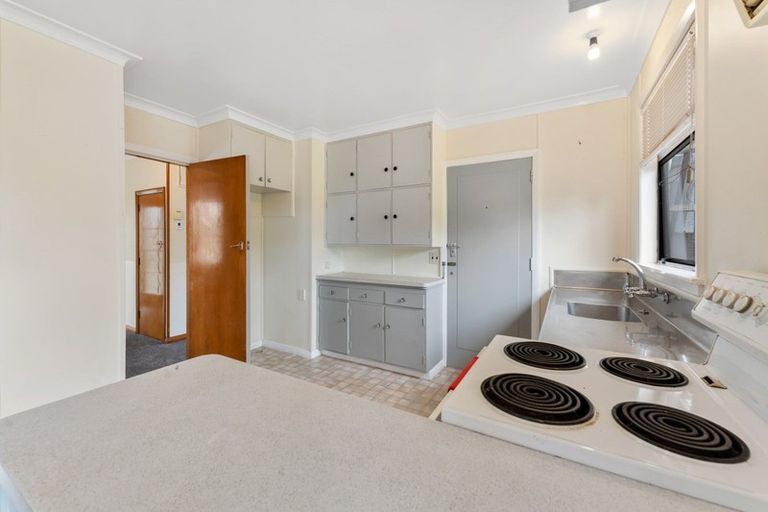 Photo of property in 32 Gloucester Street, Takaro, Palmerston North, 4412