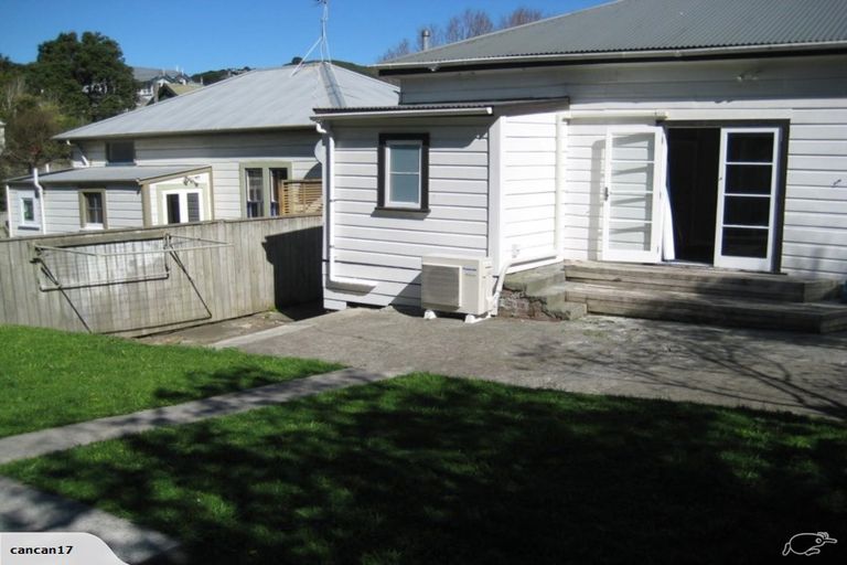 Photo of property in 50 Te Wharepouri Street, Berhampore, Wellington, 6023