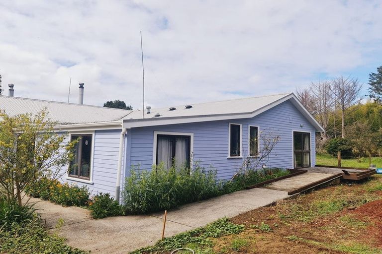 Photo of property in 393 Katui Road, Donnellys Crossing, Dargaville, 0379