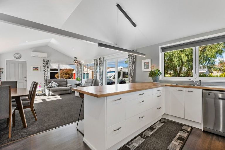 Photo of property in 5a High Street West, Waitara, 4320