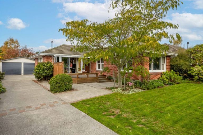 Photo of property in 8 Torquay Place, Bryndwr, Christchurch, 8053