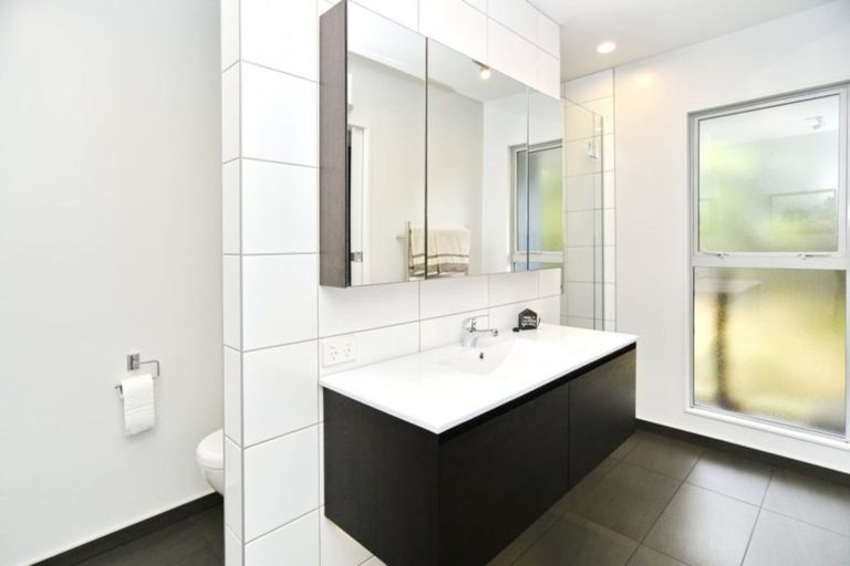 Photo of property in 105 Kotuku Crescent, Woolston, Christchurch, 8023