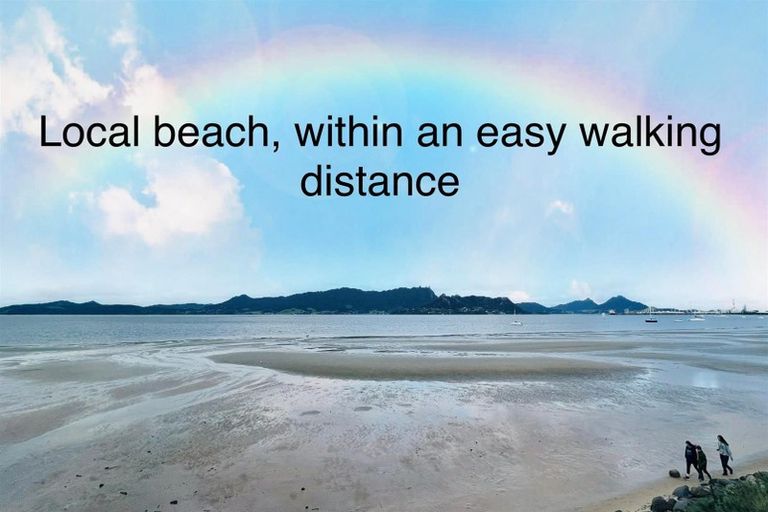 Photo of property in 21 Kaurinui Crescent, One Tree Point, 0118