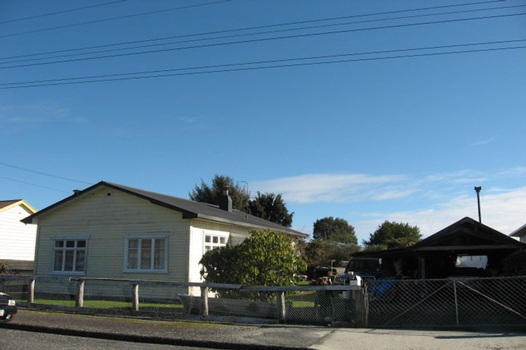 Photo of property in 9 Gibson Street, Ross, 7812