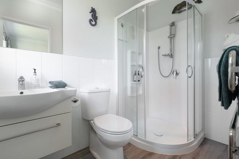 Photo of property in 18 Oakwood Way, Papamoa Beach, Papamoa, 3118