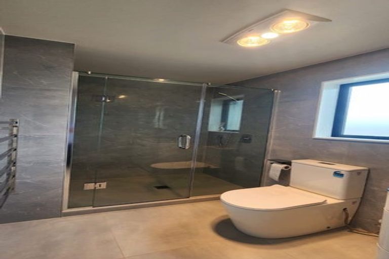 Photo of property in 4b Hazards Road, Weymouth, Auckland, 2103