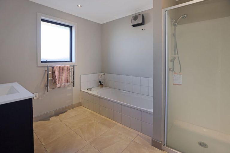 Photo of property in 3a Buckleys Terrace, Tinwald, Ashburton, 7700