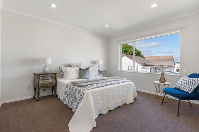 Photo of property in 68a Hutchinsons Road, Bucklands Beach, Auckland, 2014