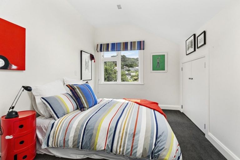 Photo of property in 45 Burnham Street, Seatoun, Wellington, 6022