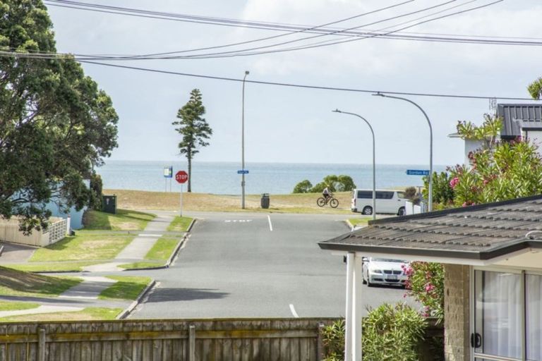 Photo of property in 115b Valley Road, Mount Maunganui, 3116