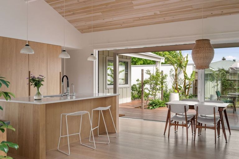 Photo of property in 157 Harris Street, Inner Kaiti, Gisborne, 4010