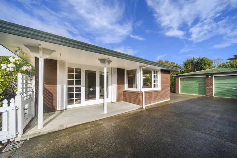 Photo of property in 40 Epsom Road, Hokowhitu, Palmerston North, 4410