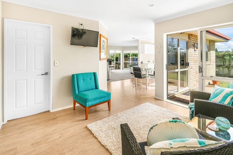 Photo of property in 36 Pointon Glade, Grandview Heights, Hamilton, 3200