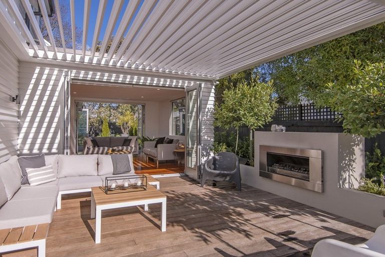 Photo of property in 102 Heaton Street, Merivale, Christchurch, 8052