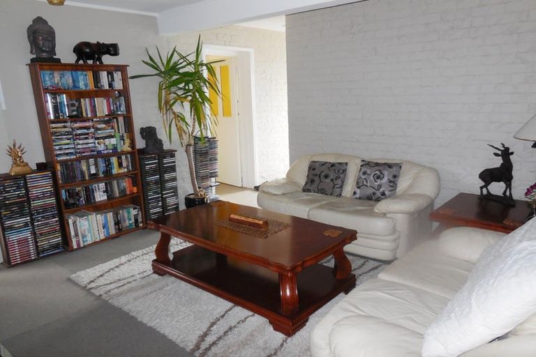 Photo of property in 117a Kia Ora Road, Beach Haven, Auckland, 0626