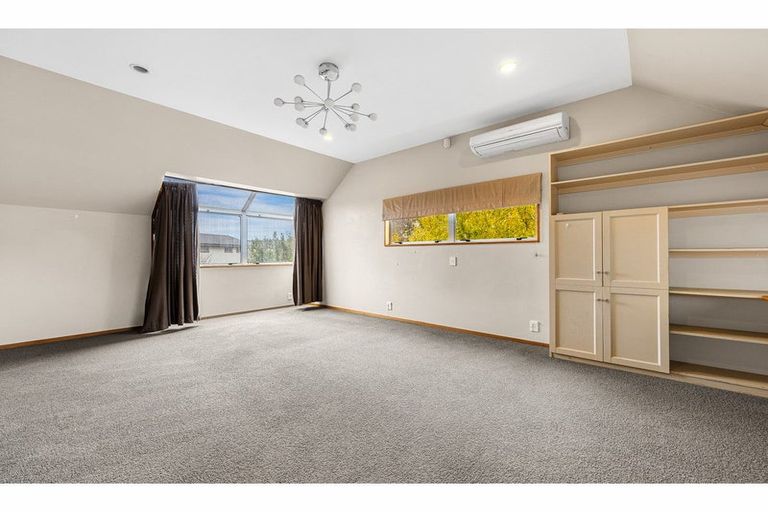 Photo of property in 3 Quirk Place, Sockburn, Christchurch, 8042