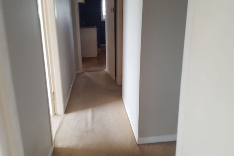 Photo of property in 85 Glengarry Road, Glen Eden, Auckland, 0602