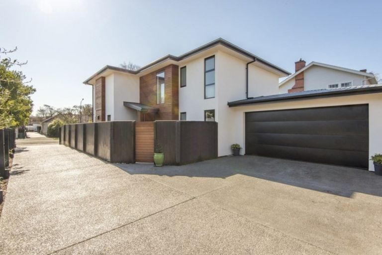 Photo of property in 20 Wai-iti Terrace, Burnside, Christchurch, 8053