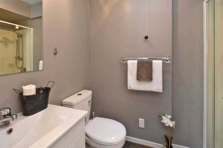 Photo of property in 36 Riverlaw Terrace, Saint Martins, Christchurch, 8022