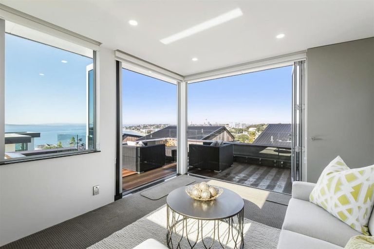 Photo of property in 22a Beach Road, Castor Bay, Auckland, 0620