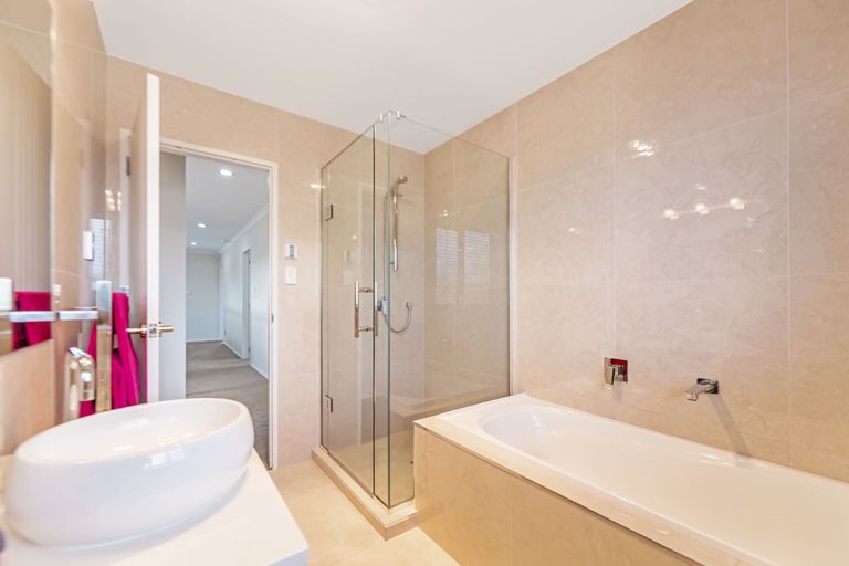 Photo of property in 4 Stella Maris Lane, Silverdale, 0932