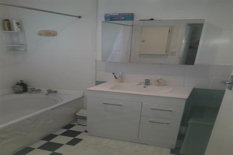 Photo of property in 17 Saint Clair Street, Takapau, 4203