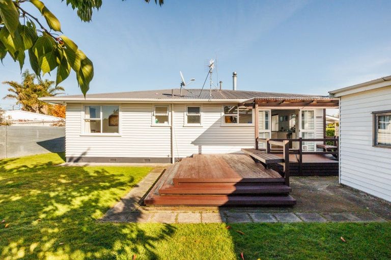 Photo of property in 4 Tingey Place, Awapuni, Palmerston North, 4412