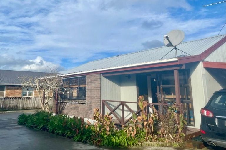 Photo of property in 43 Te Aroha Street, Hamilton East, Hamilton, 3216