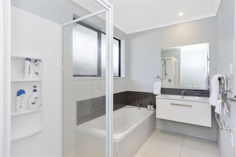 Photo of property in 3 Askew Lane, Pyes Pa, Tauranga, 3112