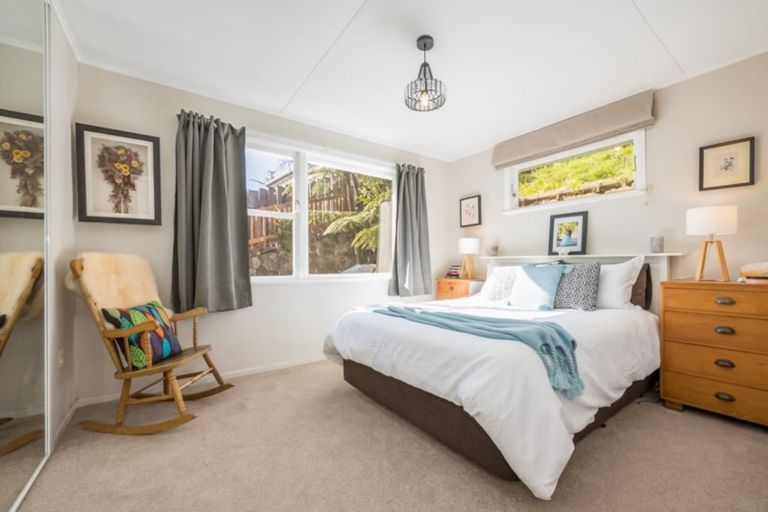 Photo of property in 11c Titiro Moana Road, Korokoro, Lower Hutt, 5012