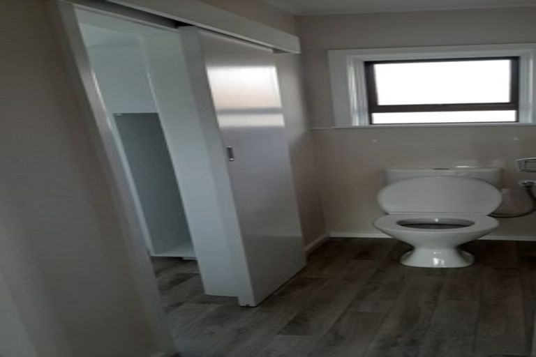 Photo of property in 29 Merton Crescent, Pirimai, Napier, 4112