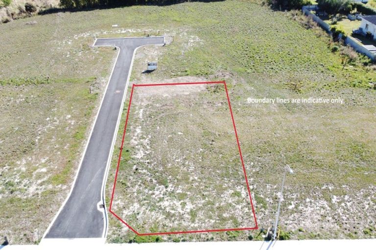 Photo of property in 8 Hapeta Street, Otaki, 5512