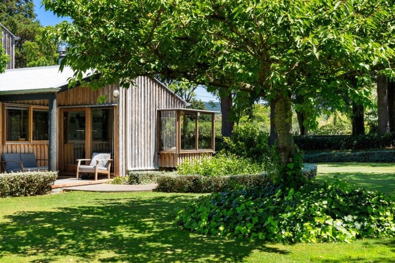 Photo of property in 16 Miller Street, Otane, 4202