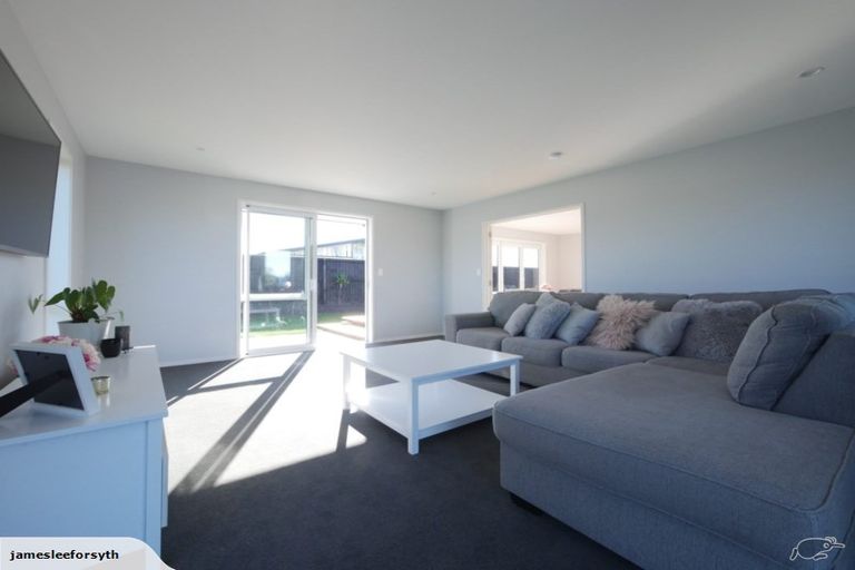 Photo of property in 7 Springbrook Close, Rangiora, 7400