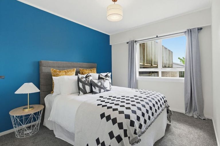 Photo of property in 1 Pleasant Road, Glen Eden, Auckland, 0602