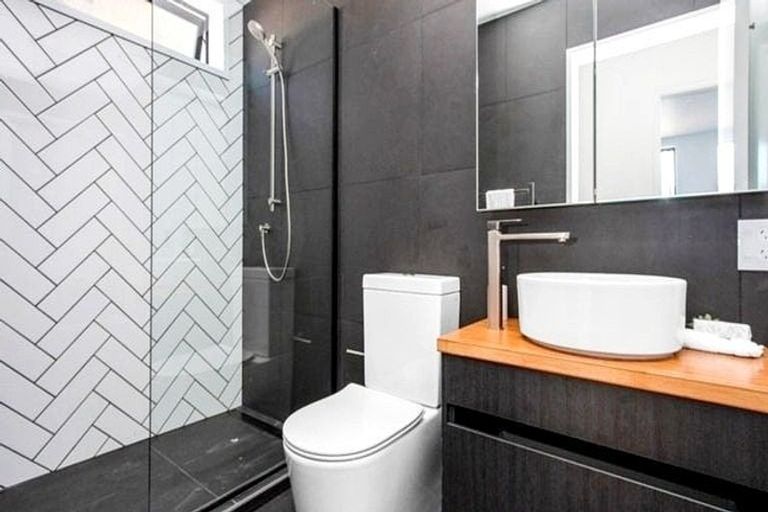 Photo of property in 1/165 Hobsonville Point Road, Hobsonville, Auckland, 0616