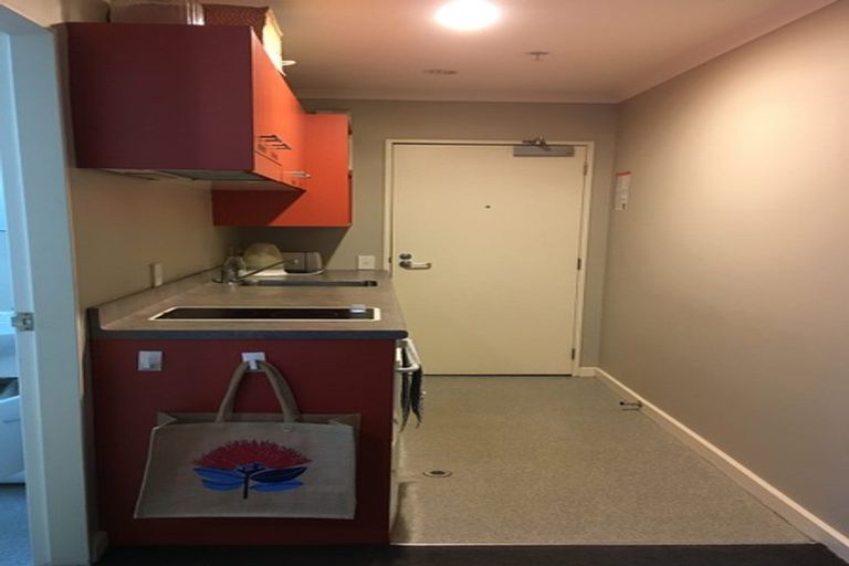 Photo of property in Aitken Street Apartments, 216/5 Aitken Street, Thorndon, Wellington, 6011