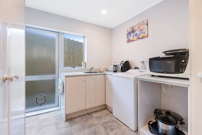 Photo of property in 1326 Whangaparaoa Road, Army Bay, Whangaparaoa, 0930