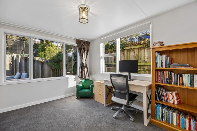Photo of property in 11 Hazel Avenue, Caversham, Dunedin, 9012