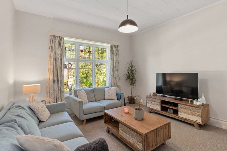 Photo of property in 6 Clinton Street, Darfield, 7510