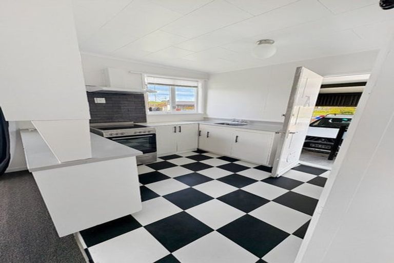 Photo of property in 7a-b Jull Crescent, Waipukurau, 4200