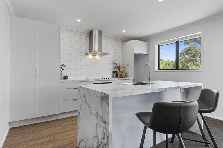 Photo of property in 64 Fernbrook Drive, Hurworth, New Plymouth, 4310