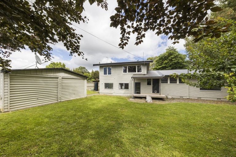 Photo of property in 4 Waicola Drive, Fitzherbert, Palmerston North, 4471