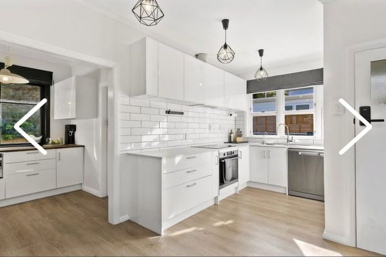 Photo of property in 51 Jackson Street, Island Bay, Wellington, 6023